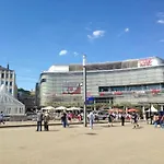 Art City-studio 7, Gross, Modern, Citynah, Kostenfreie Parkplaetze, Sued-balkon, Ruhig, Herkulesblick, Voll Ausgestattet