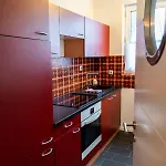 Art City-studio 7, Gross, Modern, Citynah, Kostenfreie Parkplaetze, Sued-balkon, Ruhig, Herkulesblick, Voll Ausgestattet Appartement *