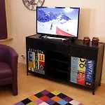 Appartement Art City-studio 7, Gross, Modern, Citynah, Kostenfreie Parkplaetze, Sued-balkon, Ruhig, Herkulesblick, Voll Ausgestattet *