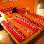 Art City-studio 7, Gross, Modern, Citynah, Kostenfreie Parkplaetze, Sued-balkon, Ruhig, Herkulesblick, Voll Ausgestattet *