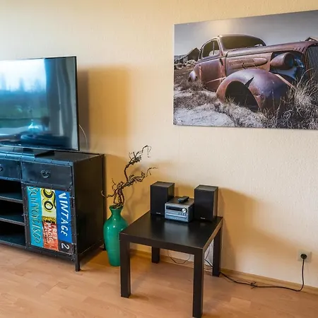 Appartamento Art City-studio 7, Gross, Modern, Citynah, Kostenfreie Parkplaetze, Sued-balkon, Ruhig, Herkulesblick, Voll Ausgestattet *